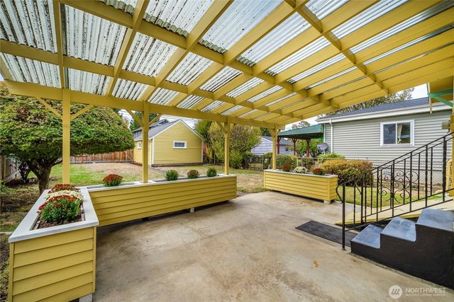 3724 S J Street, Tacoma, WA 98418