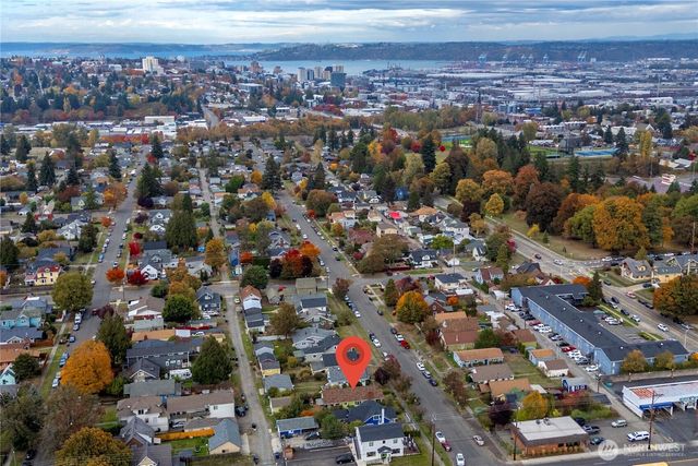 3724 S J Street, Tacoma, WA 98418