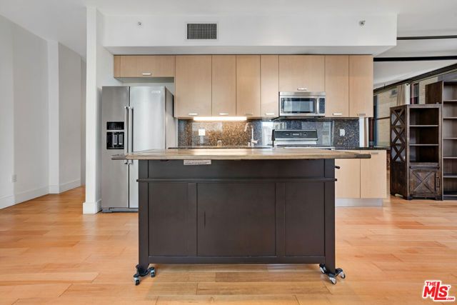 460 S Spring Street 512, Los Angeles, CA 90013