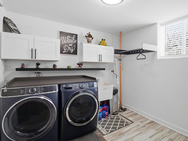 8566 S 83rd Avenue, Hickory Hills, IL 60457