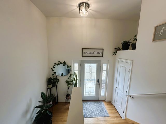 8566 S 83rd Avenue, Hickory Hills, IL 60457