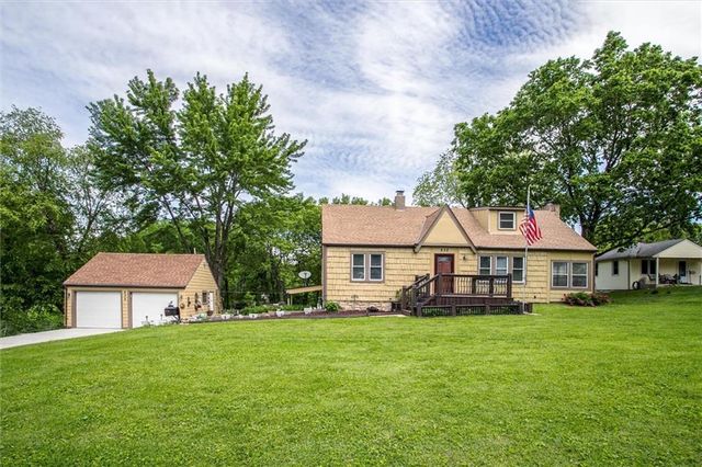832 W 30th Street, Independence, MO 64055