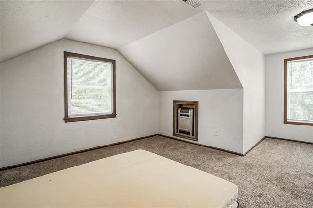 832 W 30th Street, Independence, MO 64055