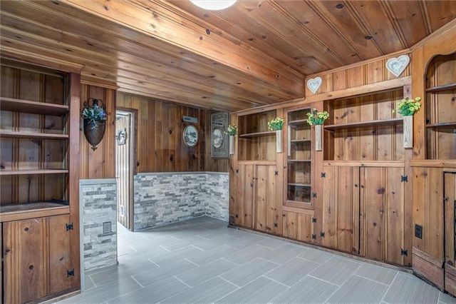 832 W 30th Street, Independence, MO 64055