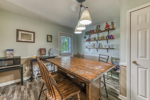 1525 Massachusetts Avenue, Bristol, VA 24201