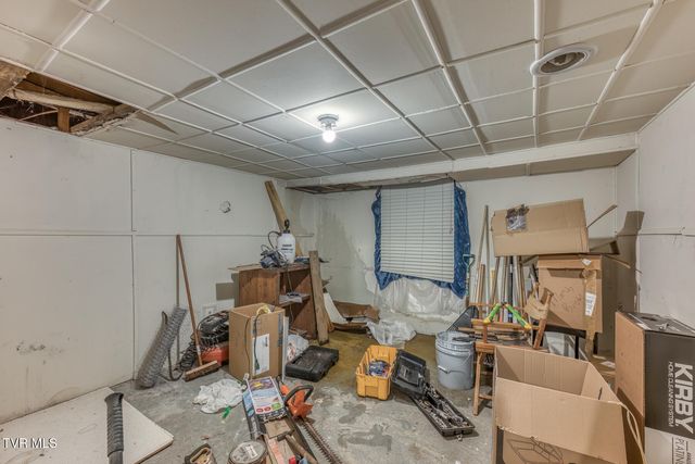 1525 Massachusetts Avenue, Bristol, VA 24201