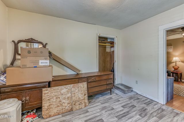 1525 Massachusetts Avenue, Bristol, VA 24201