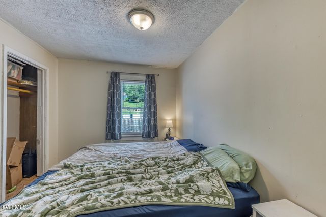 1525 Massachusetts Avenue, Bristol, VA 24201
