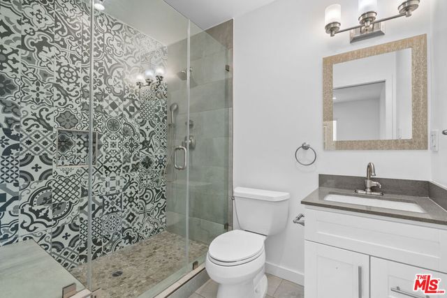 1716 S Genesee Avenue, Los Angeles, CA 90019