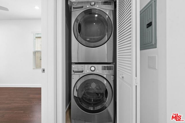 1716 S Genesee Avenue, Los Angeles, CA 90019