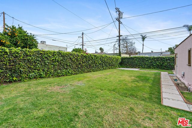 1716 S Genesee Avenue, Los Angeles, CA 90019