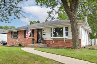 6100 W Hustis STREET, Milwaukee, WI 53223