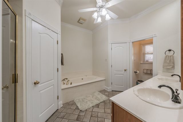 393 County Road 4874, Newark, TX 76071