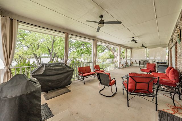 393 County Road 4874, Newark, TX 76071