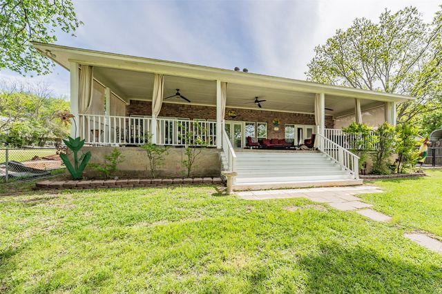 393 County Road 4874, Newark, TX 76071