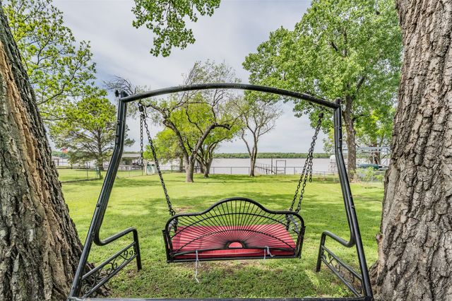 393 County Road 4874, Newark, TX 76071