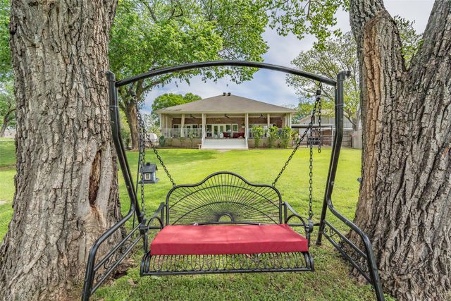 393 County Road 4874, Newark, TX 76071