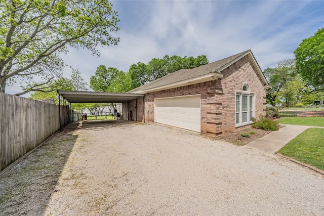 393 County Road 4874, Newark, TX 76071