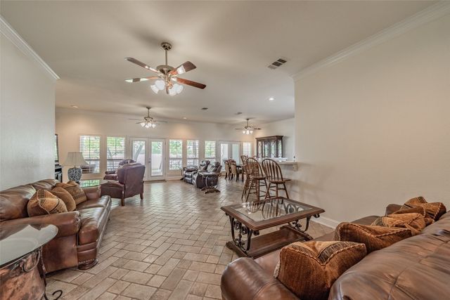 393 County Road 4874, Newark, TX 76071