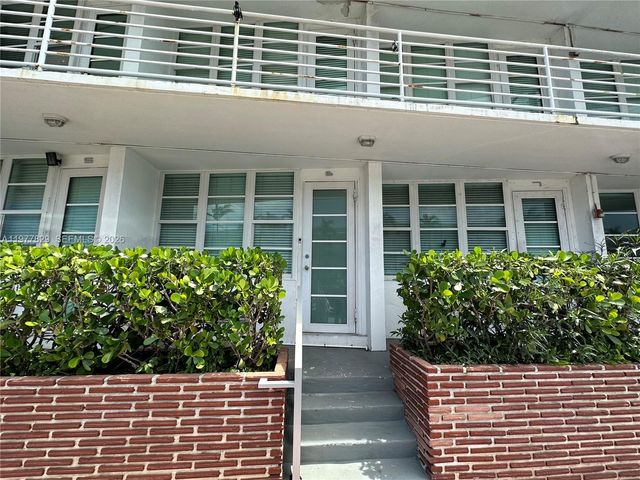 300 74th St 6, Miami Beach, FL 33141