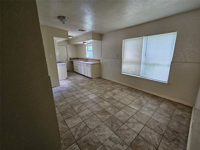 1621 E Park Boulevard, Plano, TX 75074