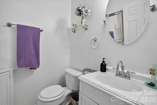 9833 Aventide Lane, Charlotte, NC 28215