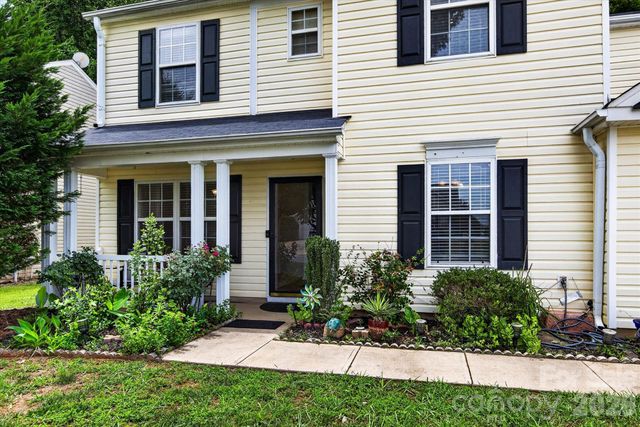 9833 Aventide Lane, Charlotte, NC 28215