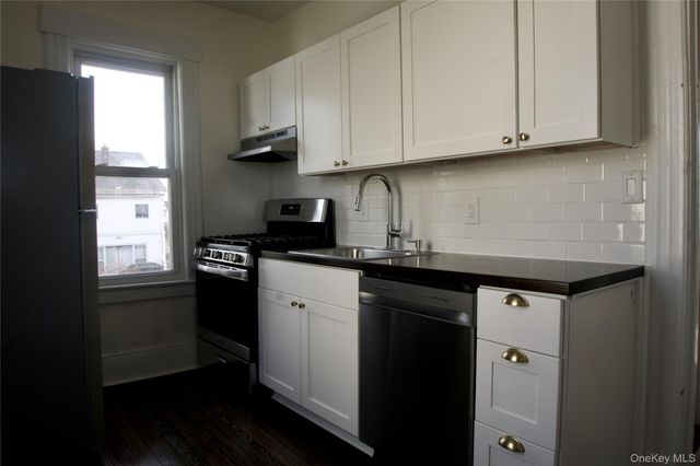 55 Vernon Avenue 2, Rockville Centre, NY 11570