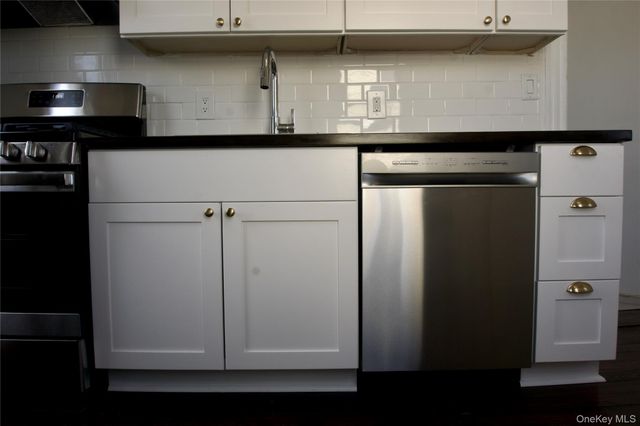 55 Vernon Avenue 2, Rockville Centre, NY 11570