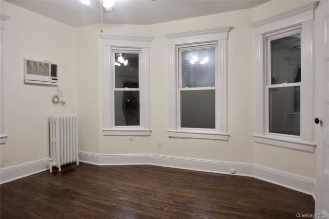 55 Vernon Avenue 2, Rockville Centre, NY 11570