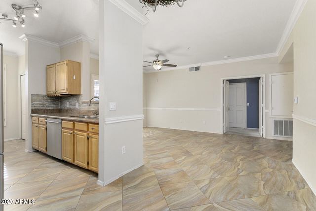 14950 W MOUNTAIN VIEW Boulevard 5112, Surprise, AZ 85374