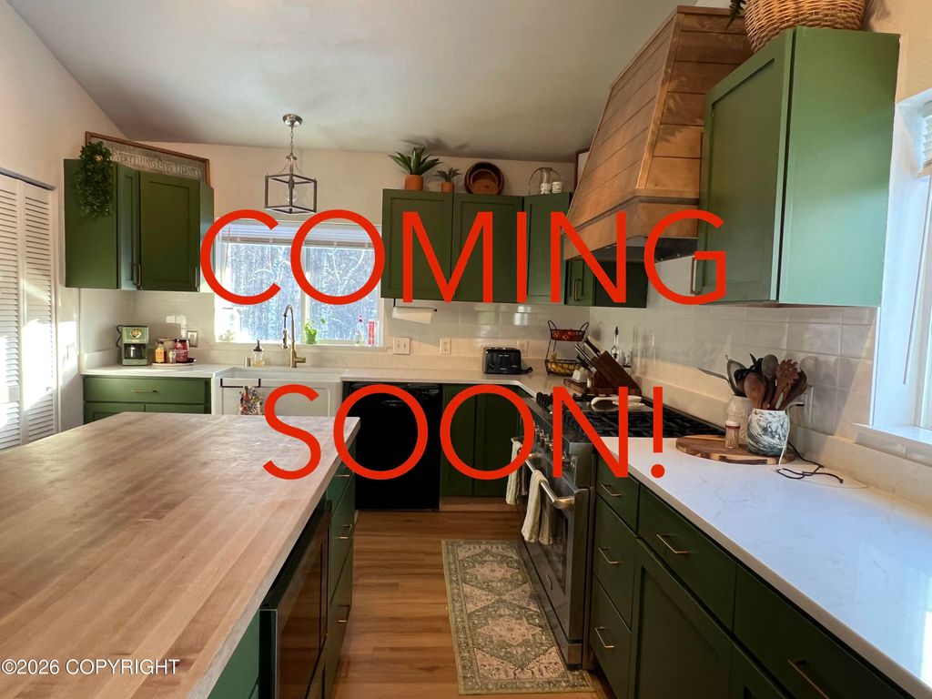 9841 E Ortner Loop, Palmer, AK 99645