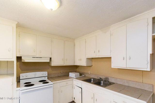 3443 Marguerite Drive, Pearl, MS 39208