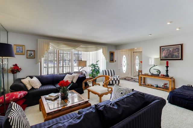 16827 Parkside Avenue, South Holland, IL 60473