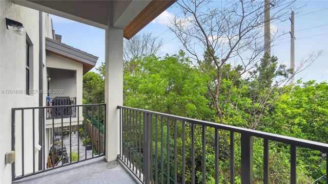 10467 NW 82nd St 10, Doral, FL 33178