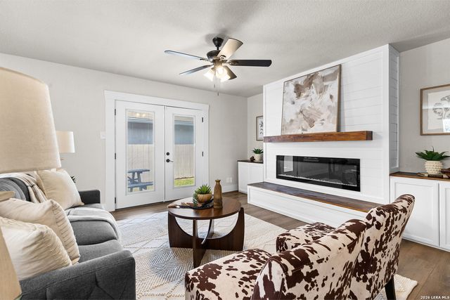 8219 Laurel Bend, San Antonio, TX 78250