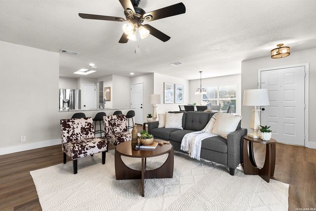 8219 Laurel Bend, San Antonio, TX 78250