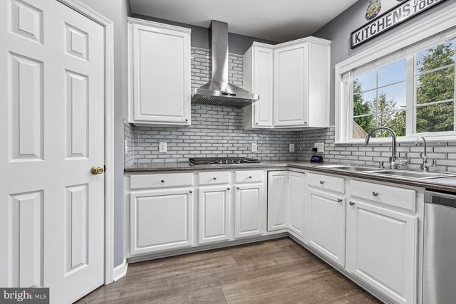 229 HAWKS VIEW SQ SE, Leesburg, VA 20175