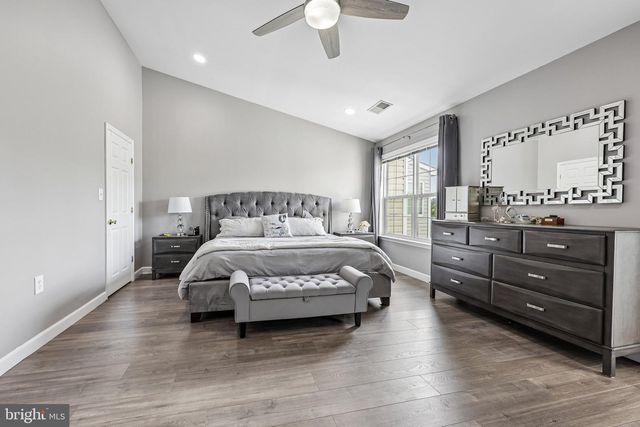 229 HAWKS VIEW SQ SE, Leesburg, VA 20175
