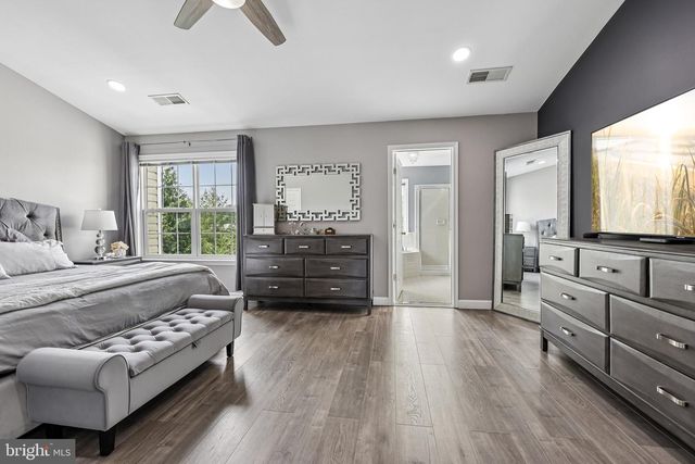 229 HAWKS VIEW SQ SE, Leesburg, VA 20175