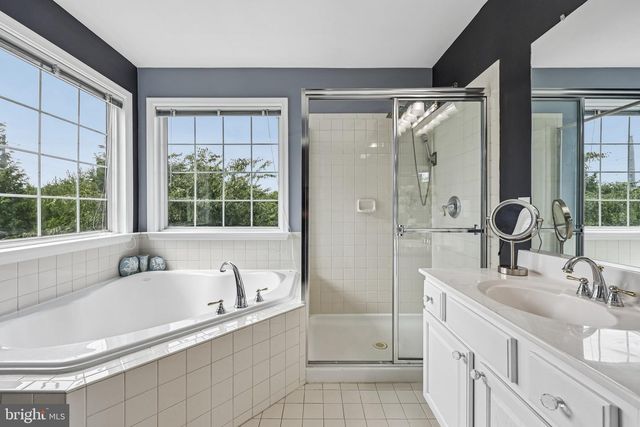 229 HAWKS VIEW SQ SE, Leesburg, VA 20175