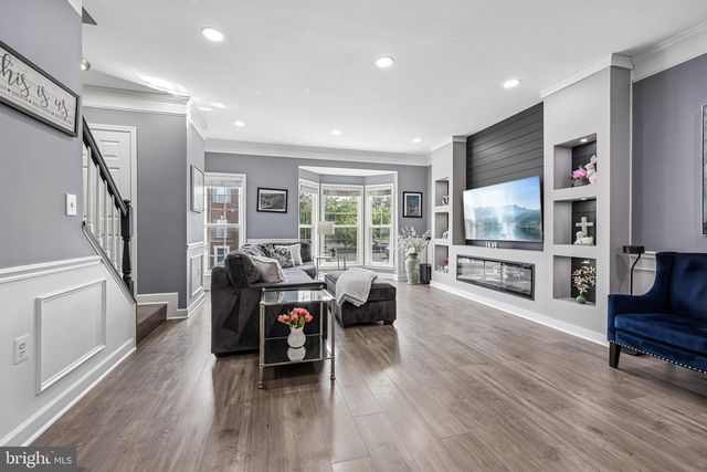 229 HAWKS VIEW SQ SE, Leesburg, VA 20175