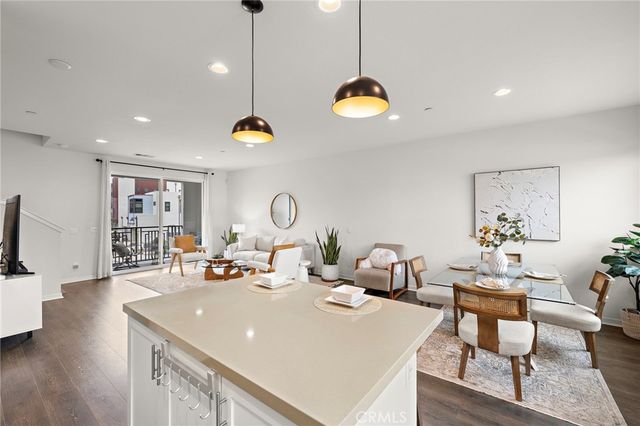 116 Epic, Irvine, CA 92618