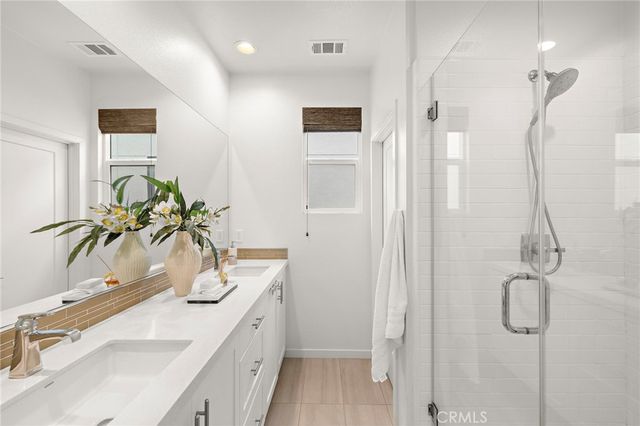 116 Epic, Irvine, CA 92618