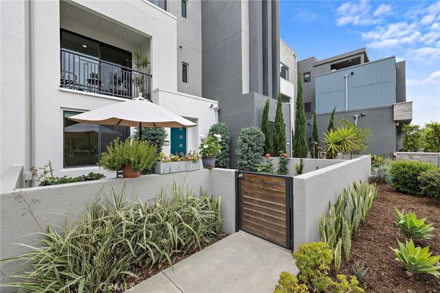 116 Epic, Irvine, CA 92618