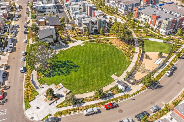 116 Epic, Irvine, CA 92618