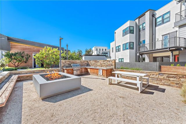 116 Epic, Irvine, CA 92618