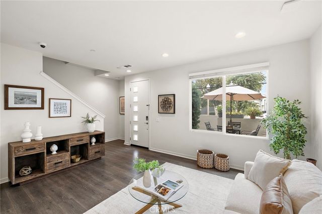 116 Epic, Irvine, CA 92618