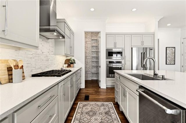 1155 Mcconnell Drive, Decatur, GA 30033