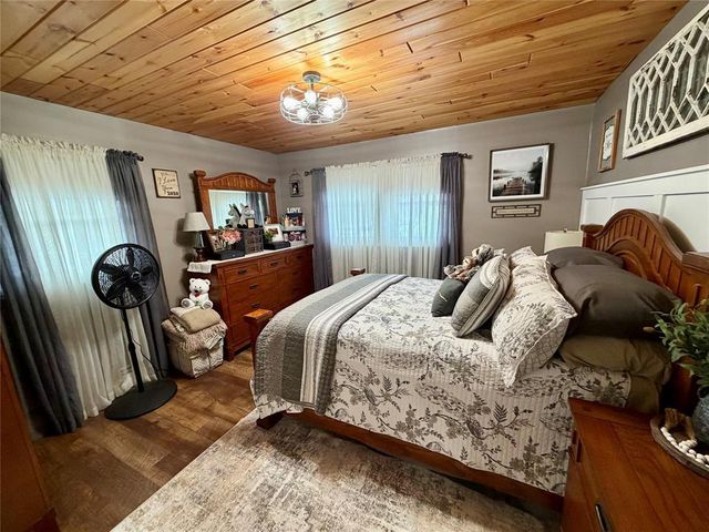 501 W Yellow Street, Cadott, WI 54727